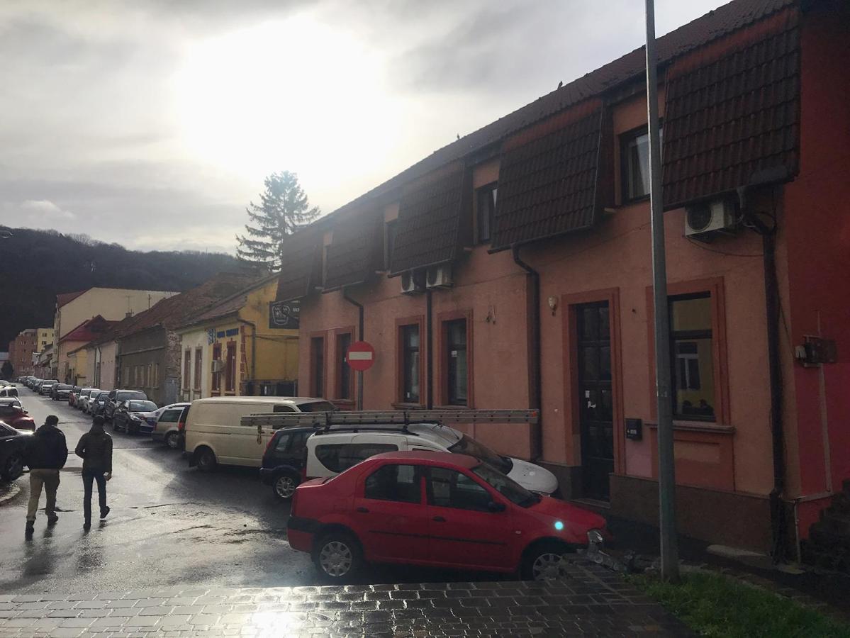 Hotel Casa Pino Braşov Exterior foto