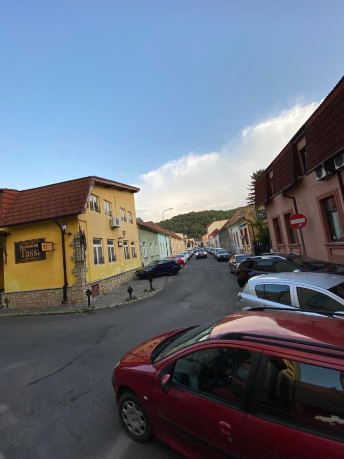Hotel Casa Pino Braşov Exterior foto
